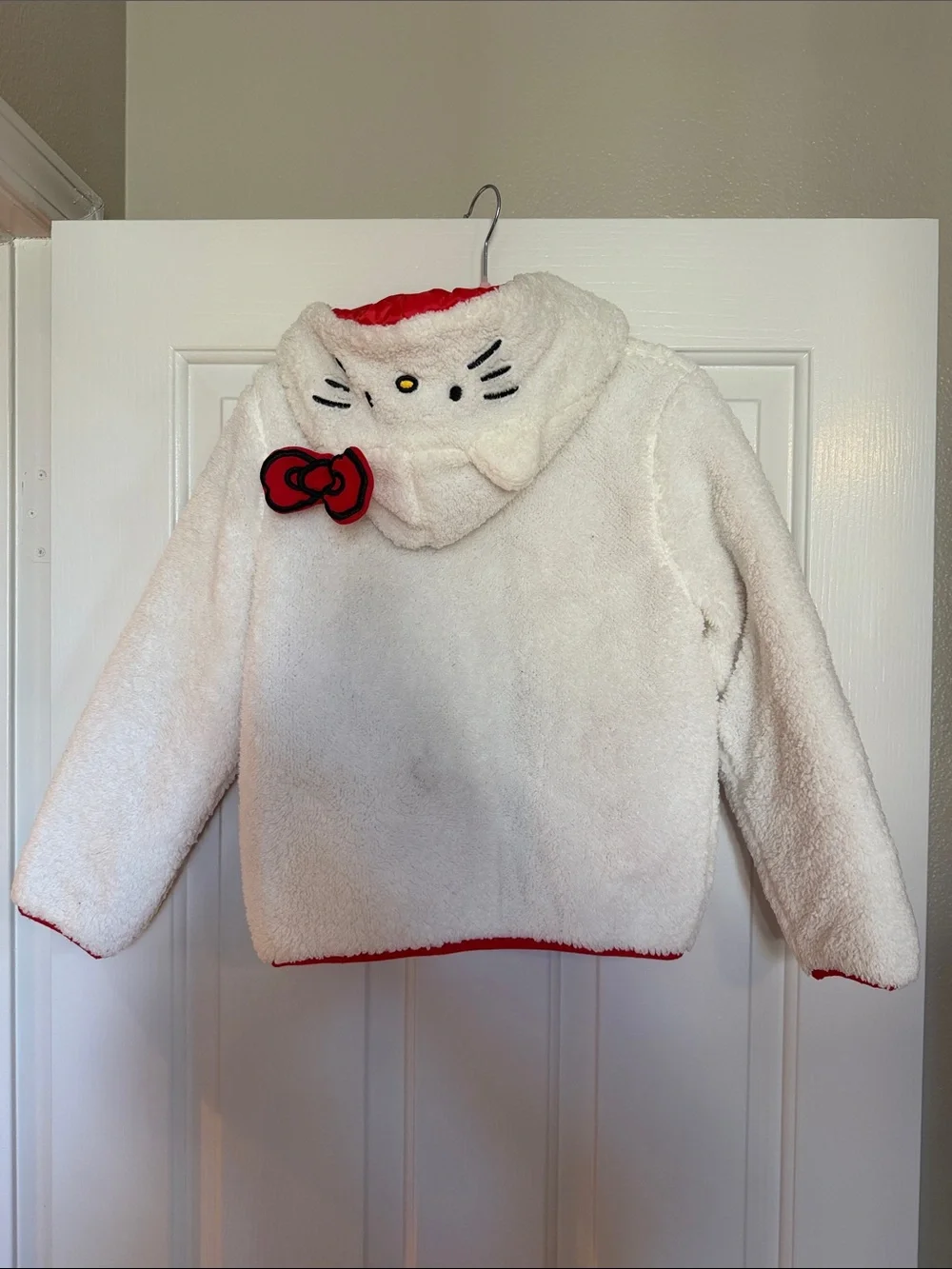 Hello Kitty White & Red Hooded Sherpa Jacket